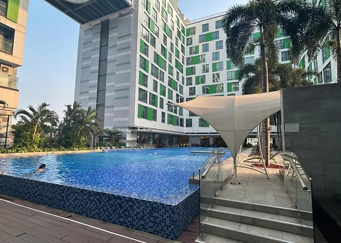 Republic Plaza Airpot Tan Son Nhat View San Bay
